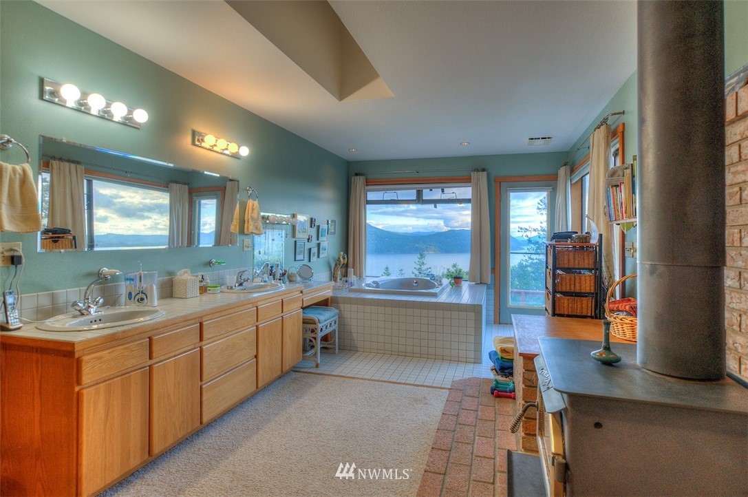404 Blanc Road Orcas Island, WA 98245 - Photo 18 of 36 Gallery Image 18
