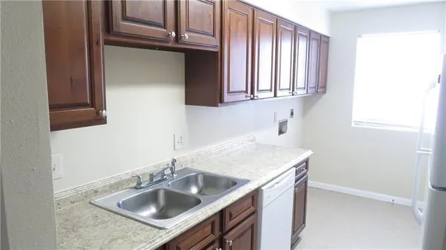 $1,195 | 2113 Manson Avenue, Unit C, Metairie, LA 70001