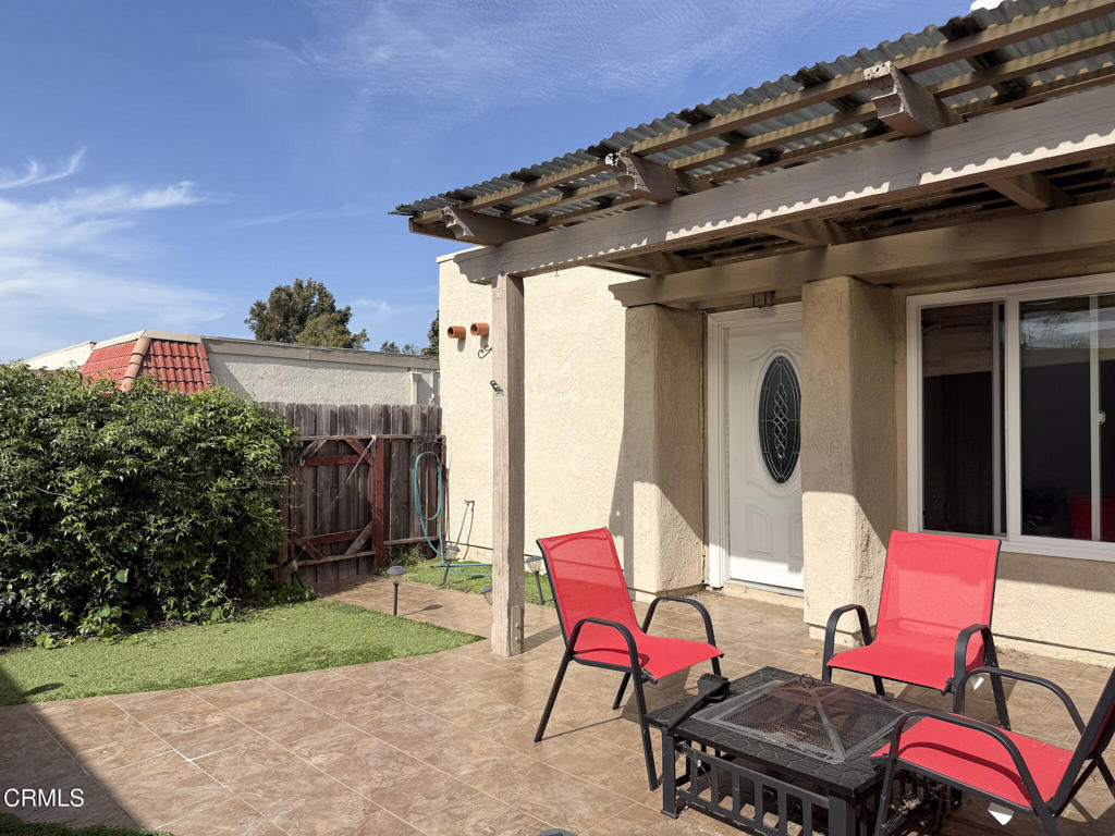 3000 Isle Way, Unit C Oxnard, CA 93035 - Photo 2 of 22 a view of a chairs and tables in patio
