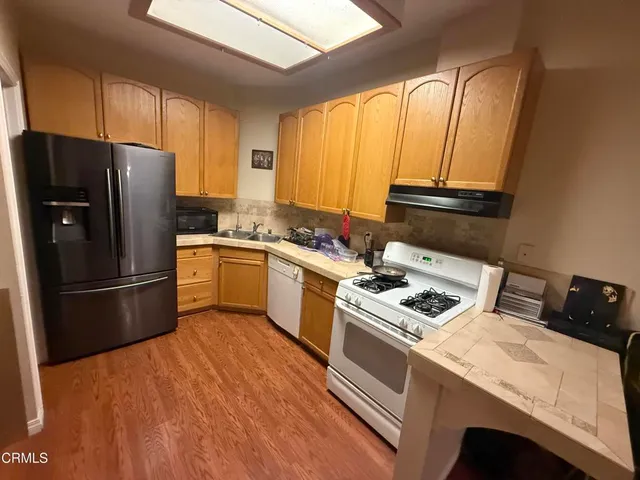 a bed room with a bed