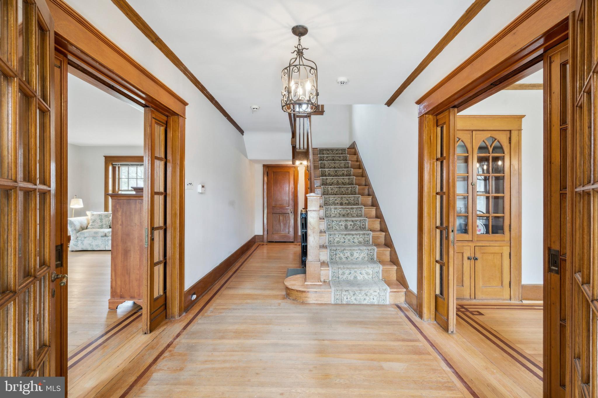 602 Vernon Road Philadelphia, PA 19119 - Photo 8 of 77