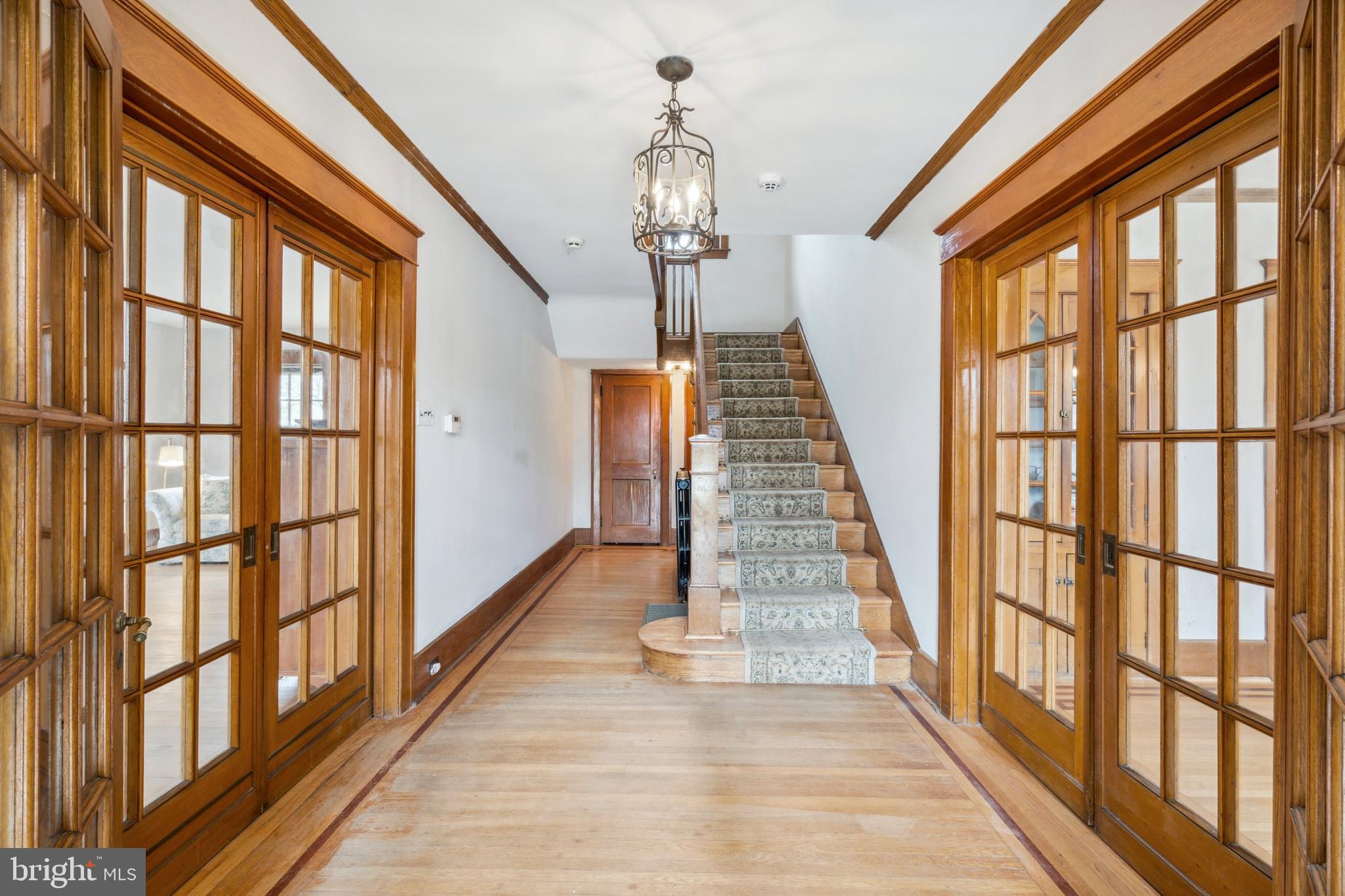 602 Vernon Road Philadelphia, PA 19119 - Photo 9 of 77