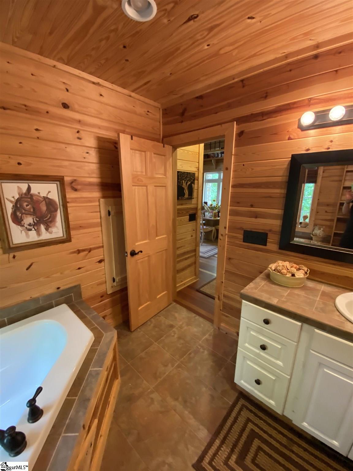 279 Holly Springs School Road Pickens, SC 29671 - Photo 28 of 36