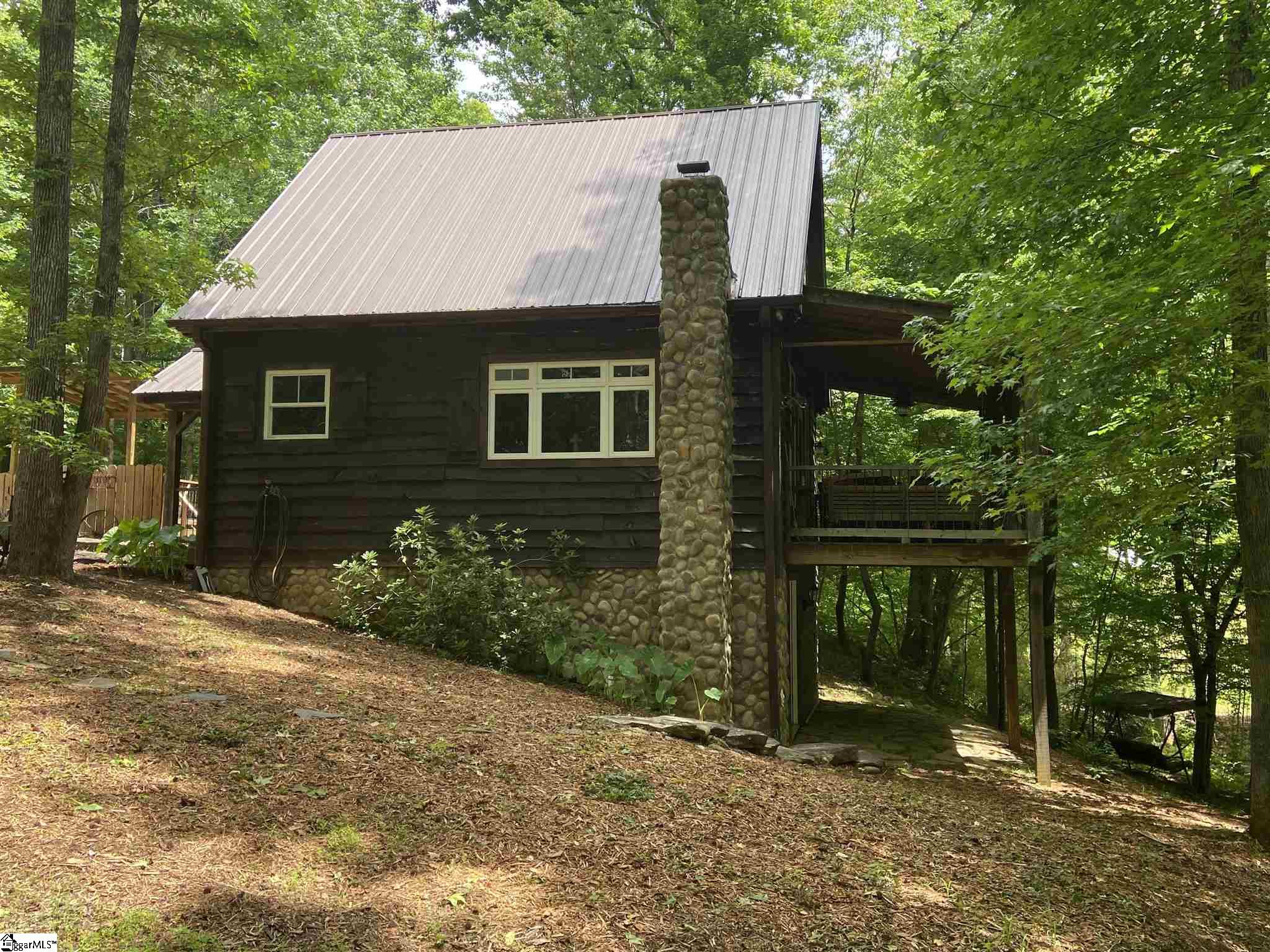 279 Holly Springs School Road Pickens, SC 29671 - Photo 7 of 36