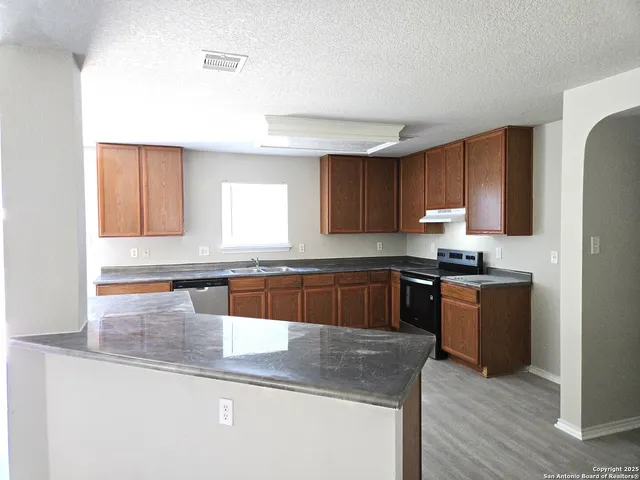 $1,795 | 10619 Barbwire Pass, San Antonio, TX 78254