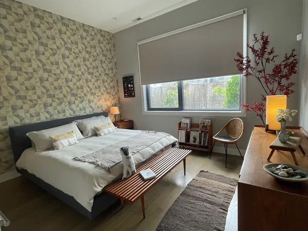 $4,680 | 2848 North Damen Avenue, Unit 3, Chicago, IL 60618