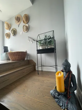 $4,680 | 2848 North Damen Avenue, Unit 3, Chicago, IL 60618