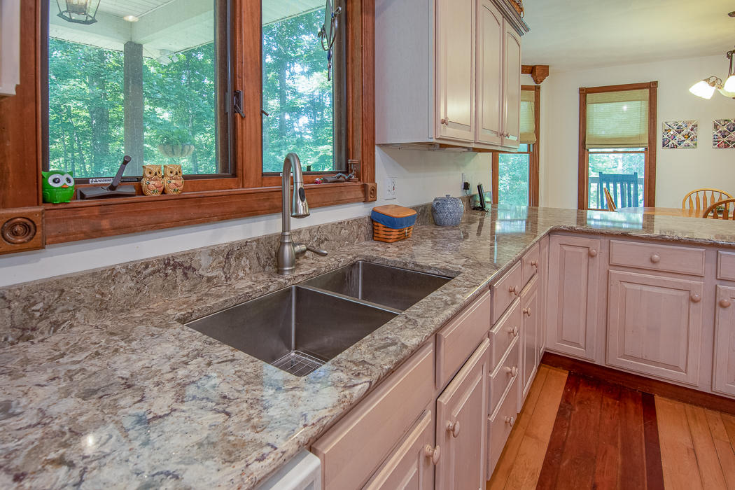 1140 Lees Gap Road Fincastle, VA 24090 - Photo 32 of 63 Kitchen
