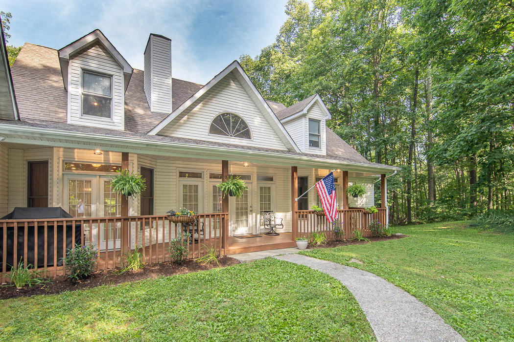 1140 Lees Gap Road Fincastle, VA 24090 - Photo 5 of 63 Spacious home on over 2 ac