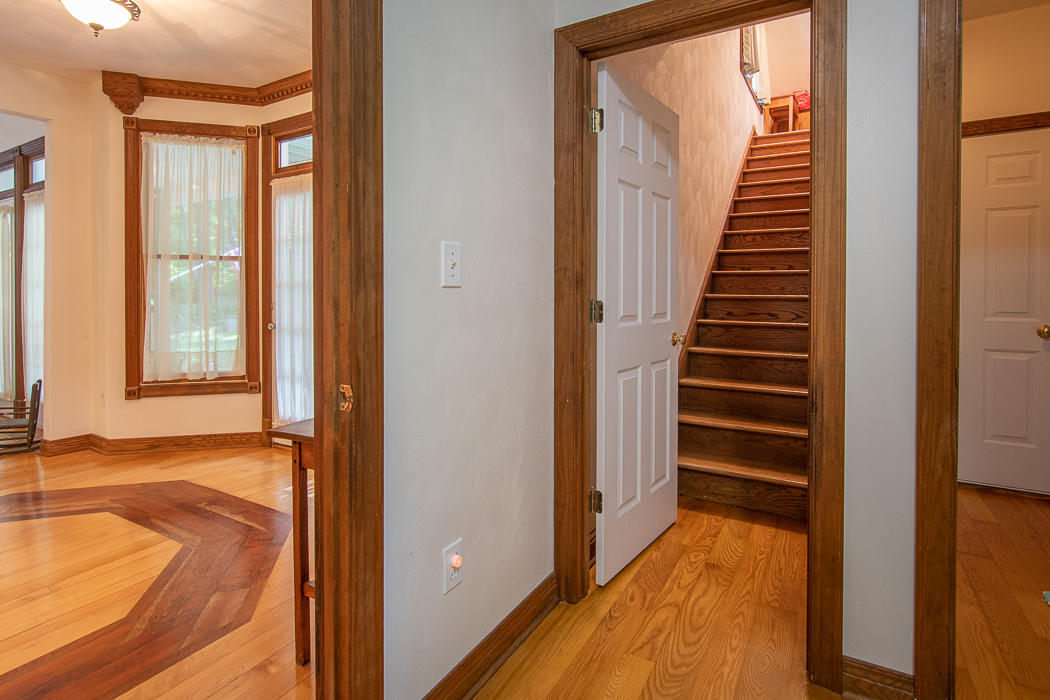 1140 Lees Gap Road Fincastle, VA 24090 - Photo 41 of 63 To Bonus space/Breakfast Area
