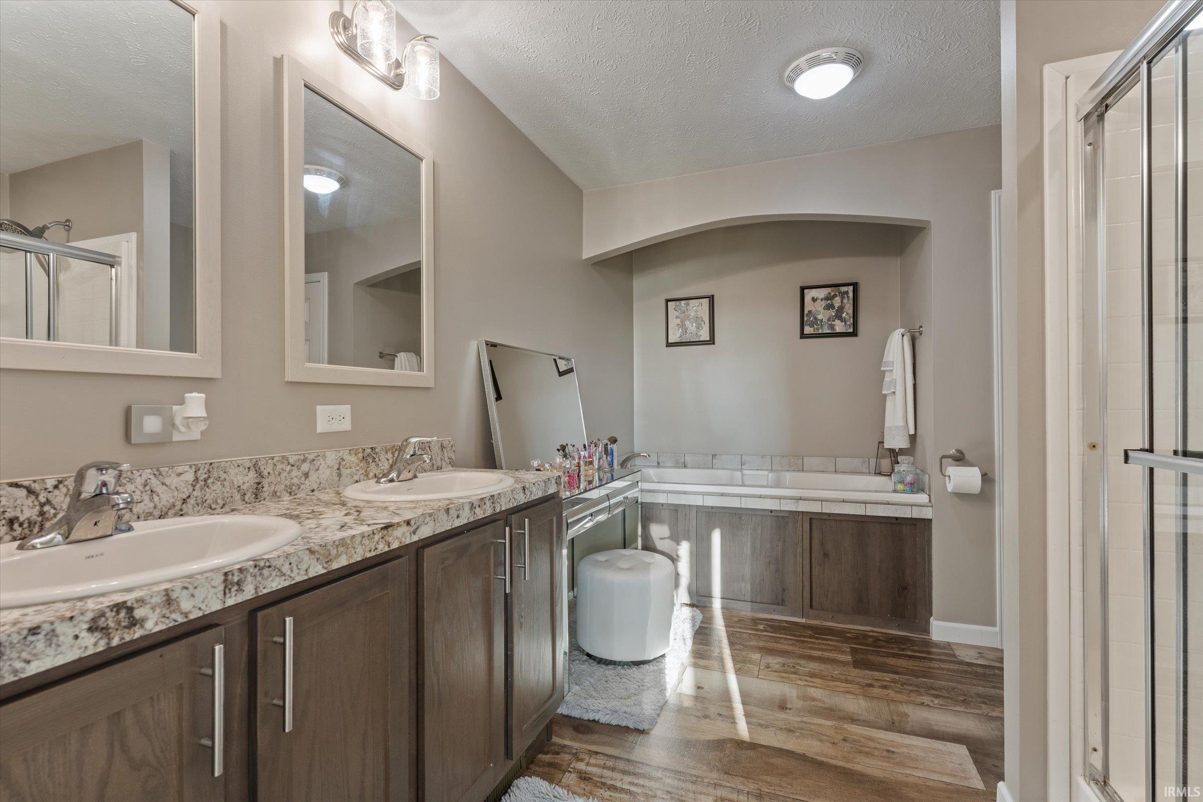 52290 Ash Road Granger, IN 46530 - Photo 9 of 34 Gallery Image 9