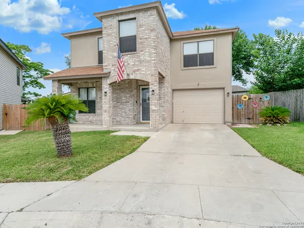 $1,775 | 7 Apple Hills, San Antonio, TX 78238
