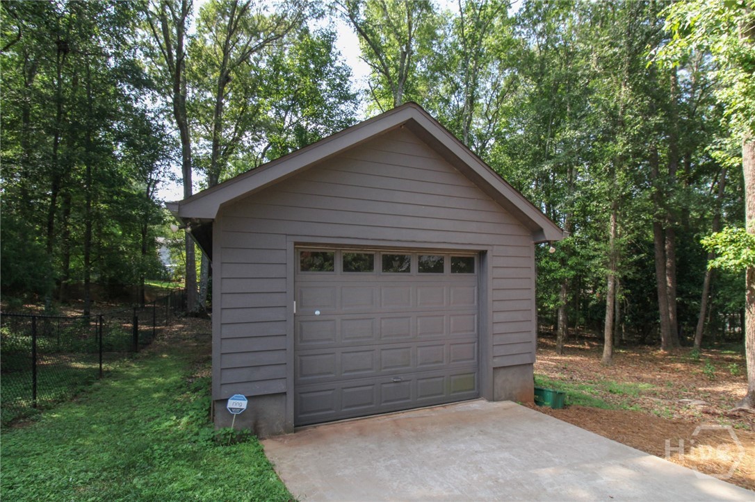 105 Greystone Terrace Athens, GA 30606 - Photo 32 of 35