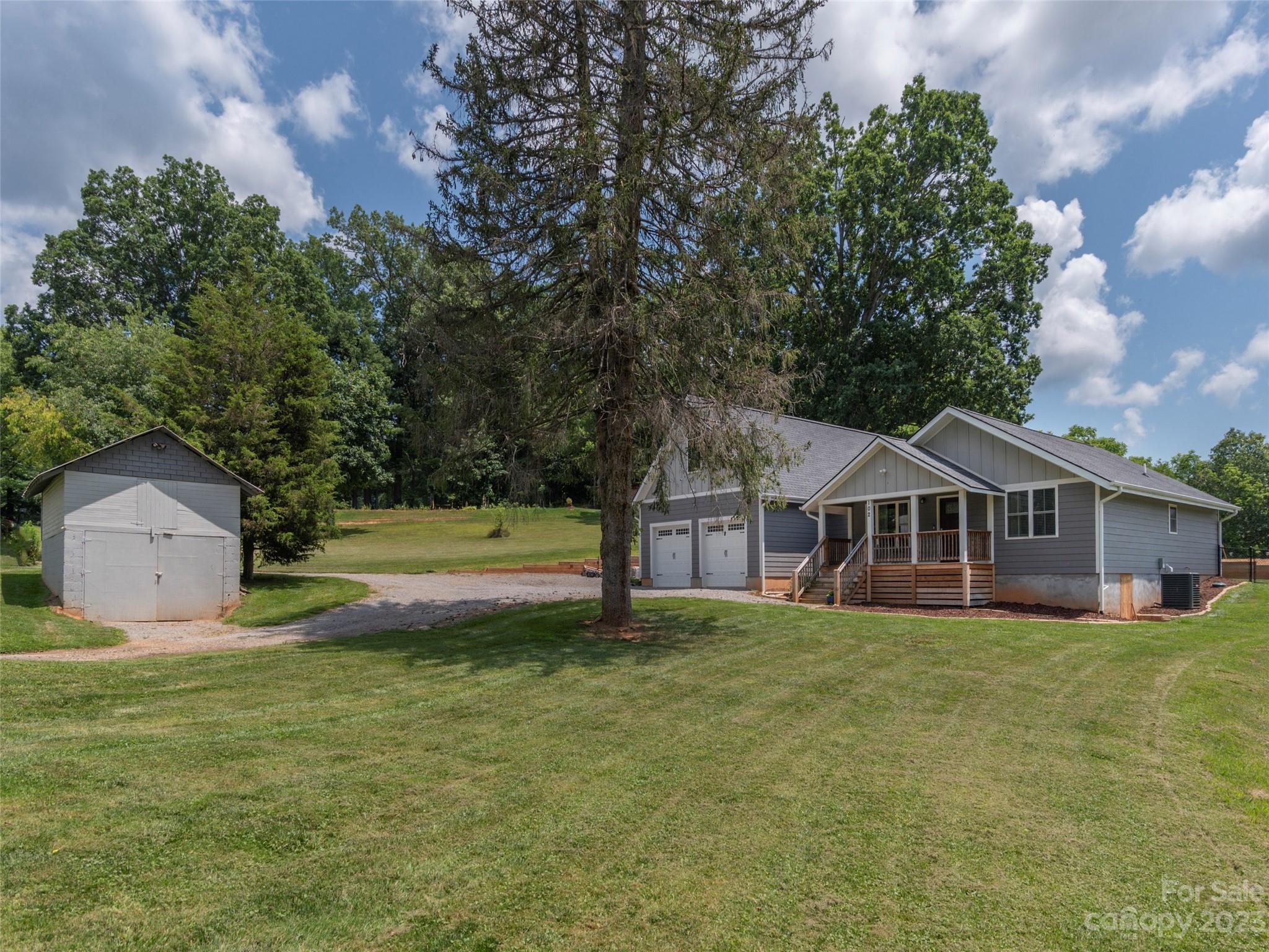 102 Crabtree Mountain Road Canton, NC 28716 - Photo 27 of 30 Gallery Image 27