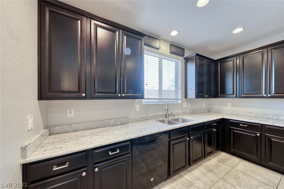 450 Bead Test Road Las Vegas, NV 89178 - Photo 15 of 41 Gallery Image 15