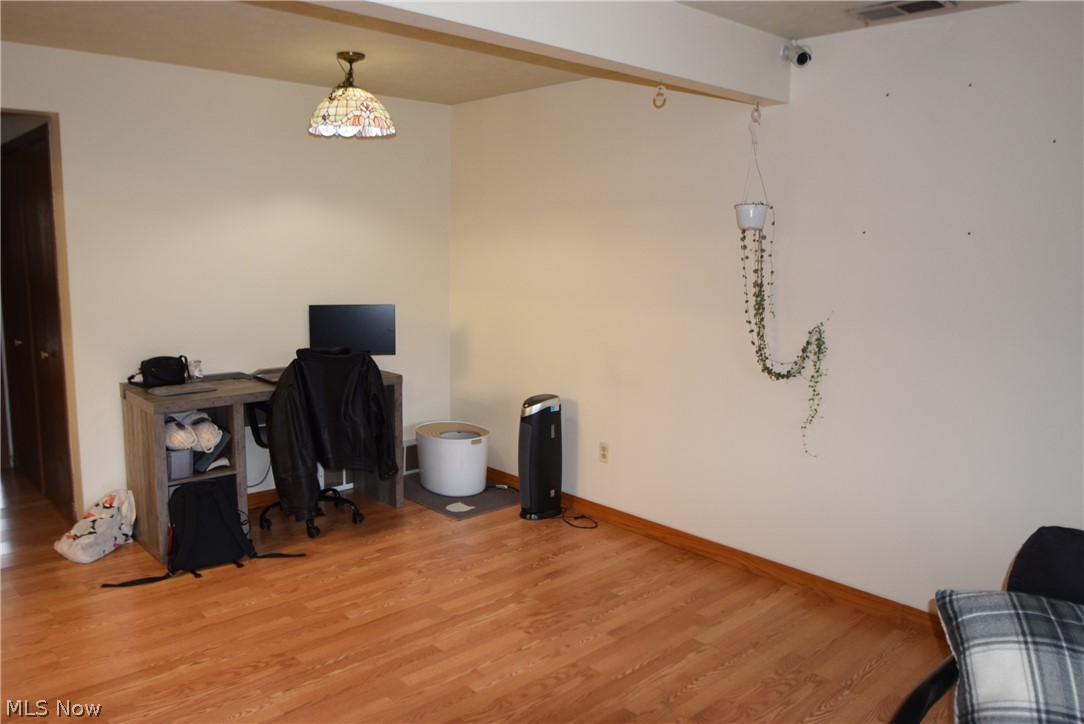 3249 Mayfield Road, Unit 16 Cleveland, OH 44118 - Photo 3 of 15 Dining room