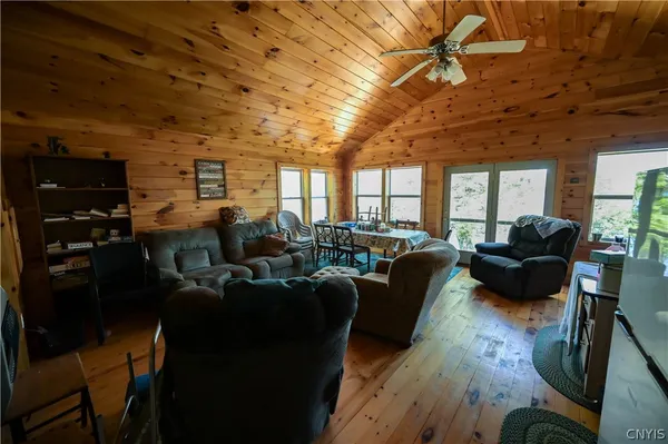 $289,900 | 2923 South Lake Road, Ohio, NY 13338