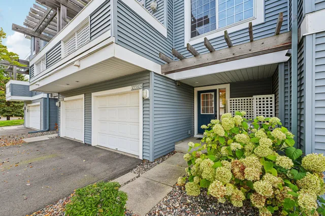 $249,000 | 15665 24th Avenue North, Unit C, Plymouth, MN 55447