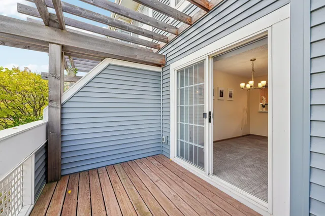 $249,000 | 15665 24th Avenue North, Unit C, Plymouth, MN 55447