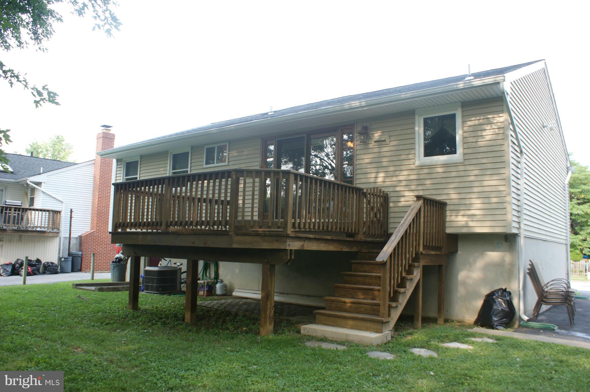 406 Rockway Road Baltimore, MD 21228 - Photo 15 of 17 Exterior (Rear)