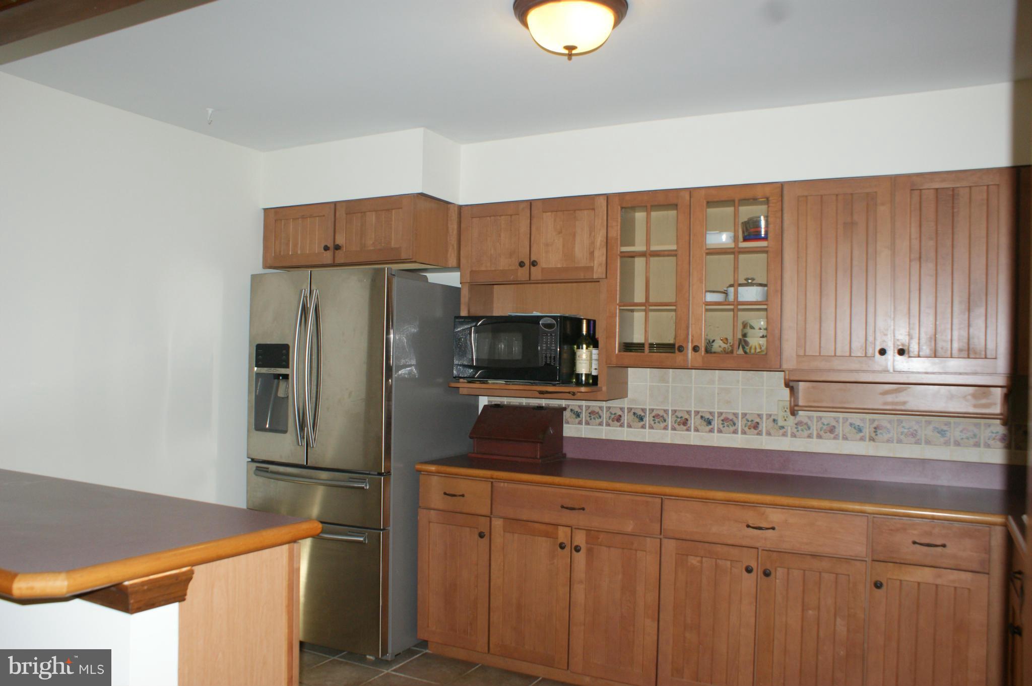 406 Rockway Road Baltimore, MD 21228 - Photo 5 of 17 Kitchen