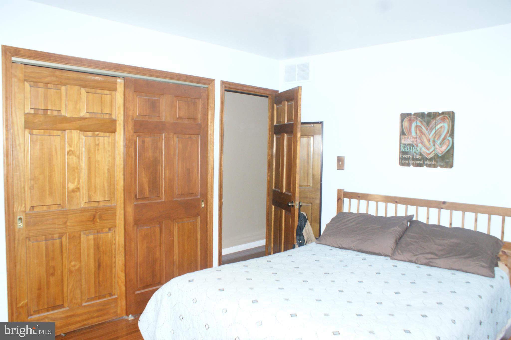 406 Rockway Road Baltimore, MD 21228 - Photo 8 of 17 Bedroom (Master)
