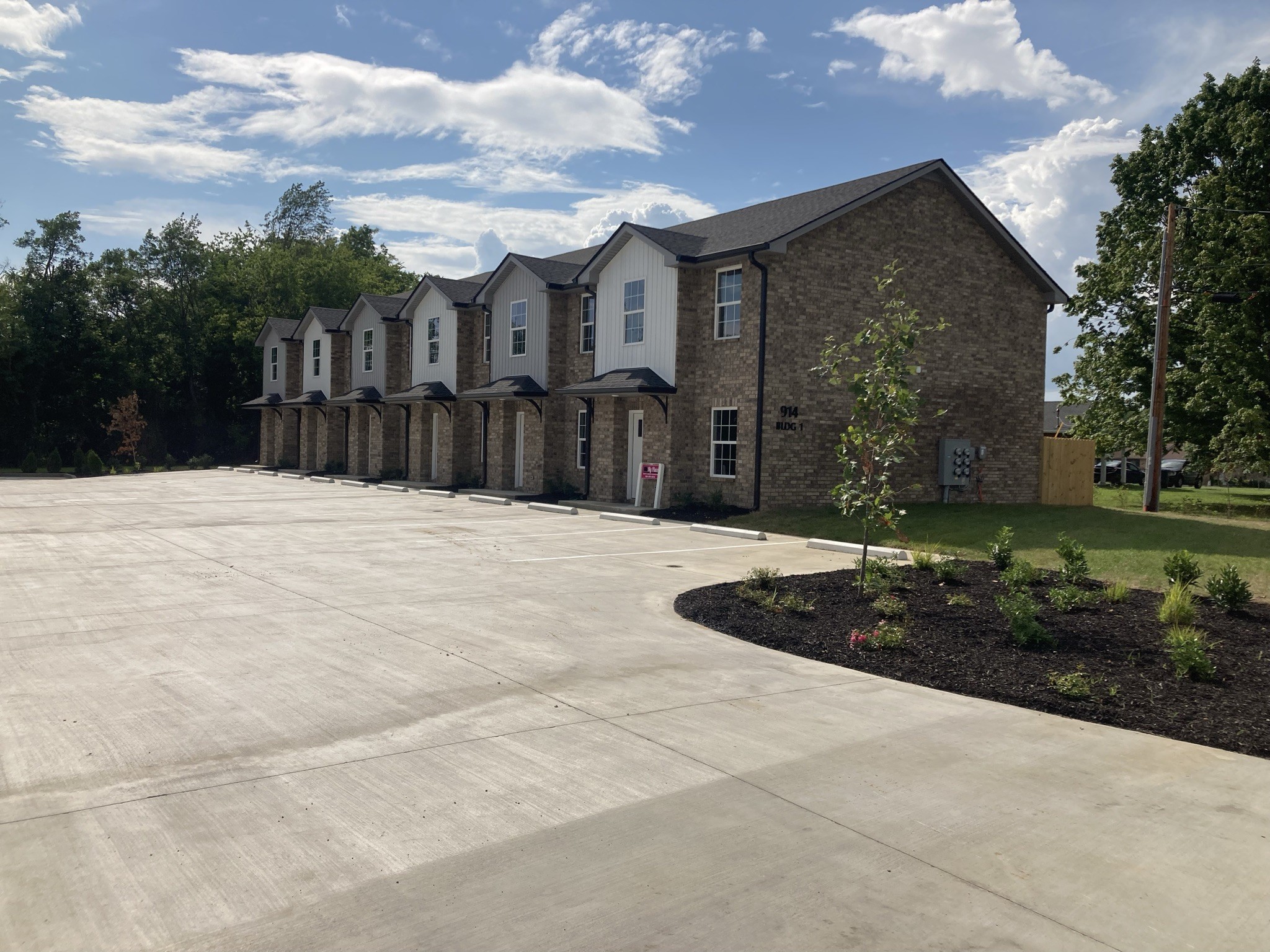 914 Peachers Mill Road, Unit J Clarksville, TN 37042 - Photo 26 of 30