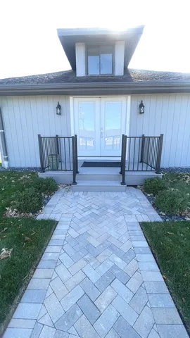 $2,400 | 26073 West Grand Avenue, Ingleside, IL 60041