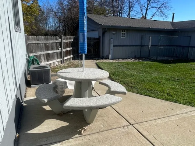 $2,400 | 26073 West Grand Avenue, Ingleside, IL 60041