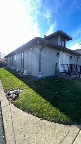 $2,400 | 26073 West Grand Avenue, Ingleside, IL 60041