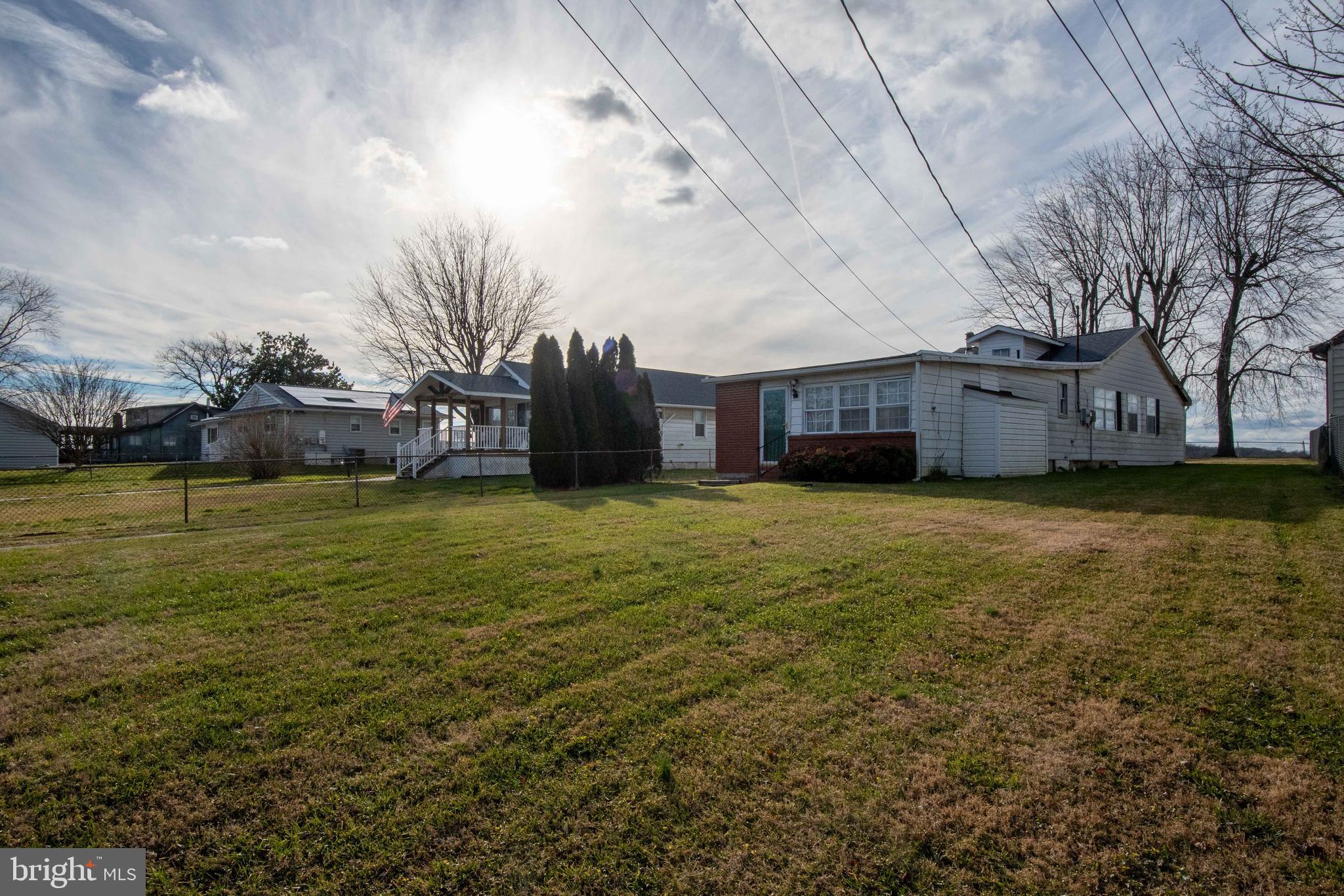 1304 East Riverside Avenue Baltimore, MD 21221 - Photo 3 of 45