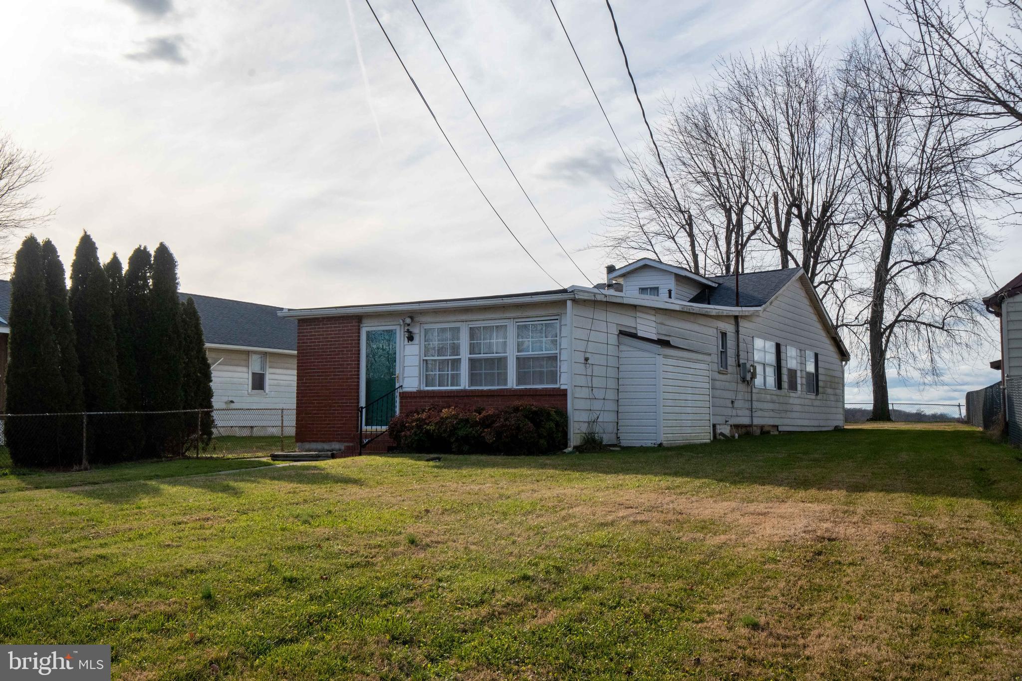 1304 East Riverside Avenue Baltimore, MD 21221 - Photo 4 of 45