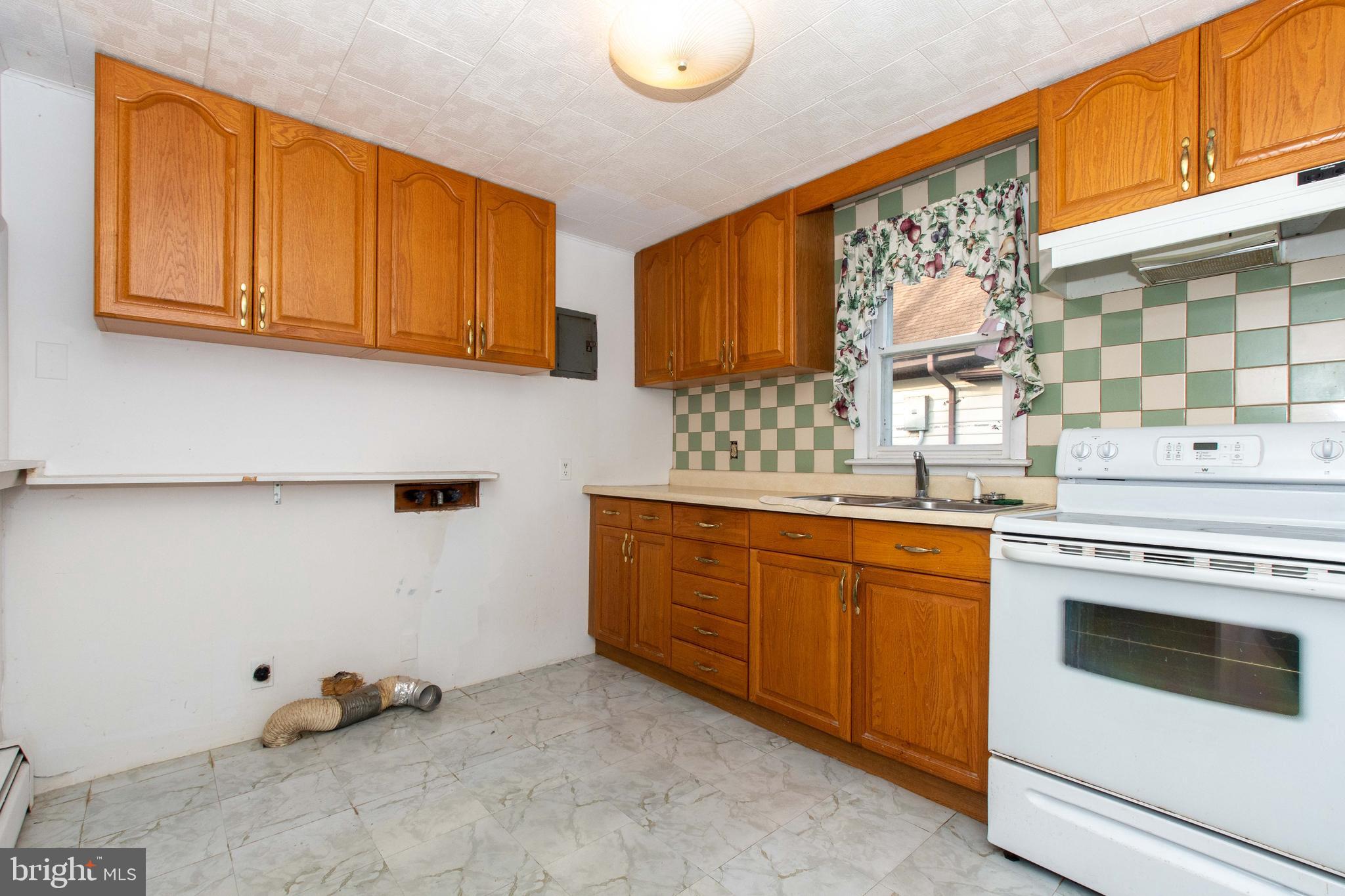 1304 East Riverside Avenue Baltimore, MD 21221 - Photo 41 of 45