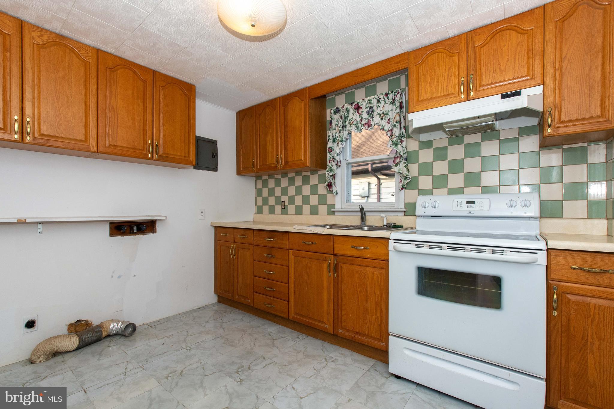1304 East Riverside Avenue Baltimore, MD 21221 - Photo 42 of 45