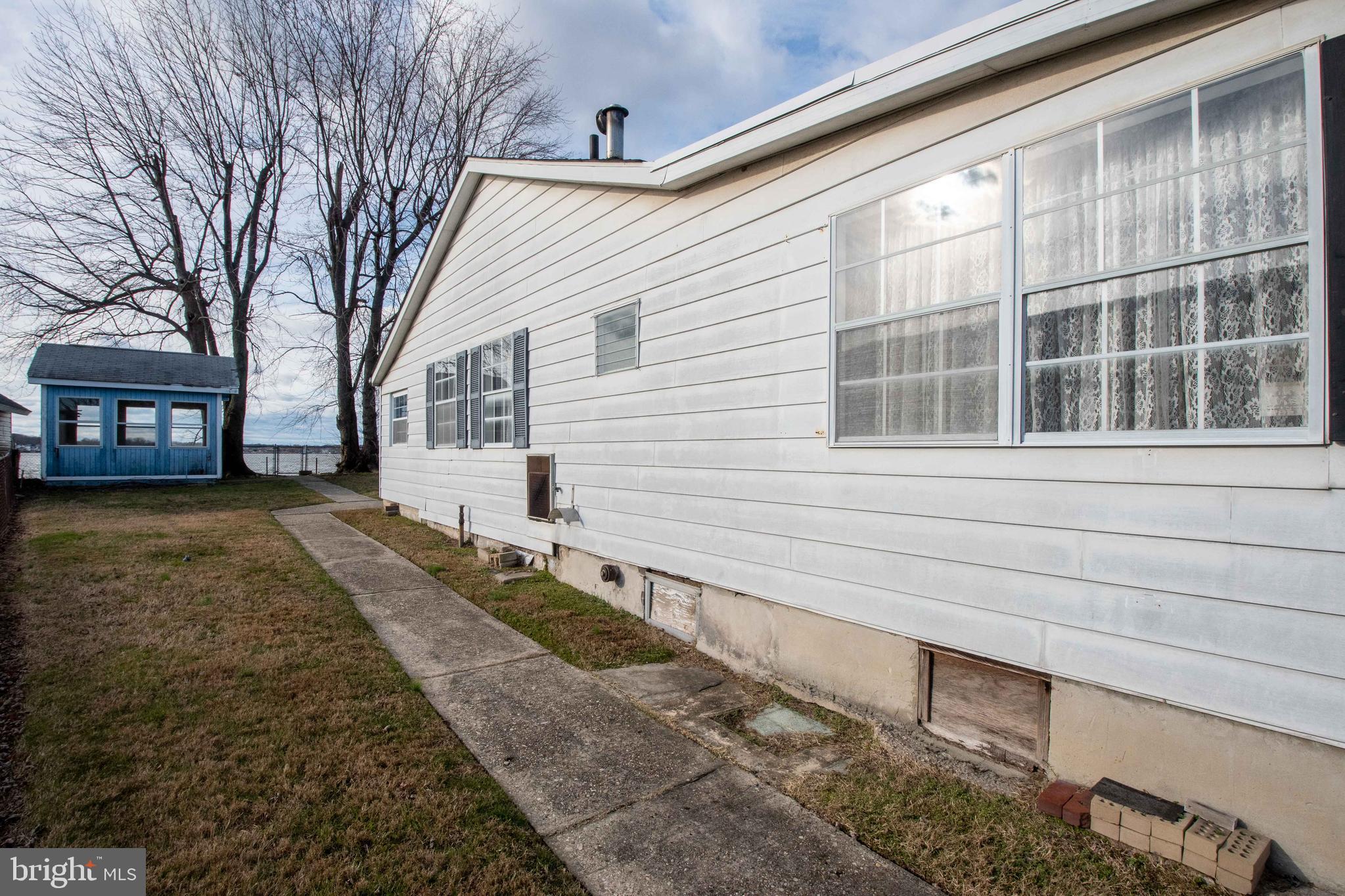 1304 East Riverside Avenue Baltimore, MD 21221 - Photo 6 of 45