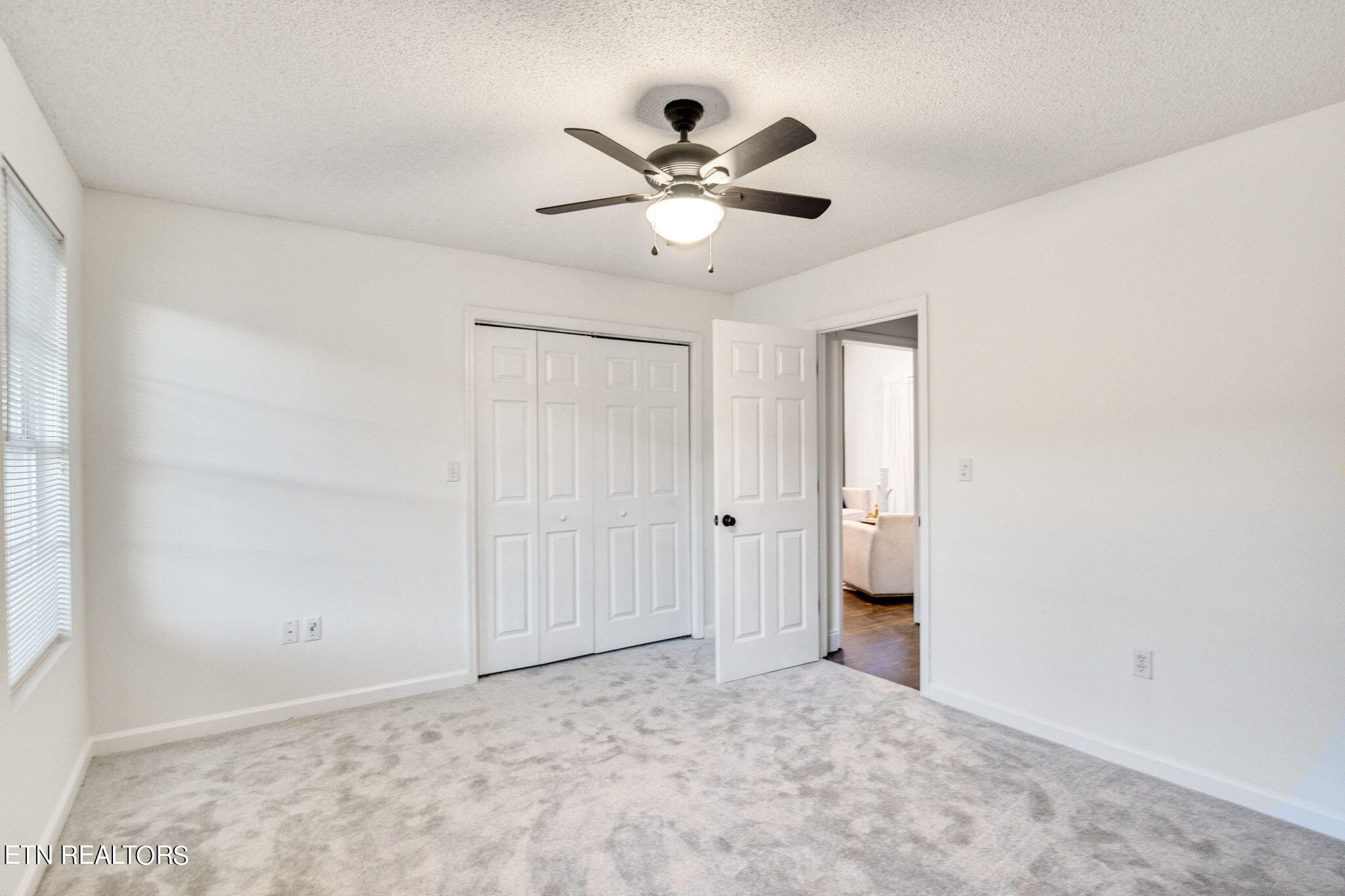 2910 Dutch Valley Road Clinton, TN 37716 - Photo 17 of 40