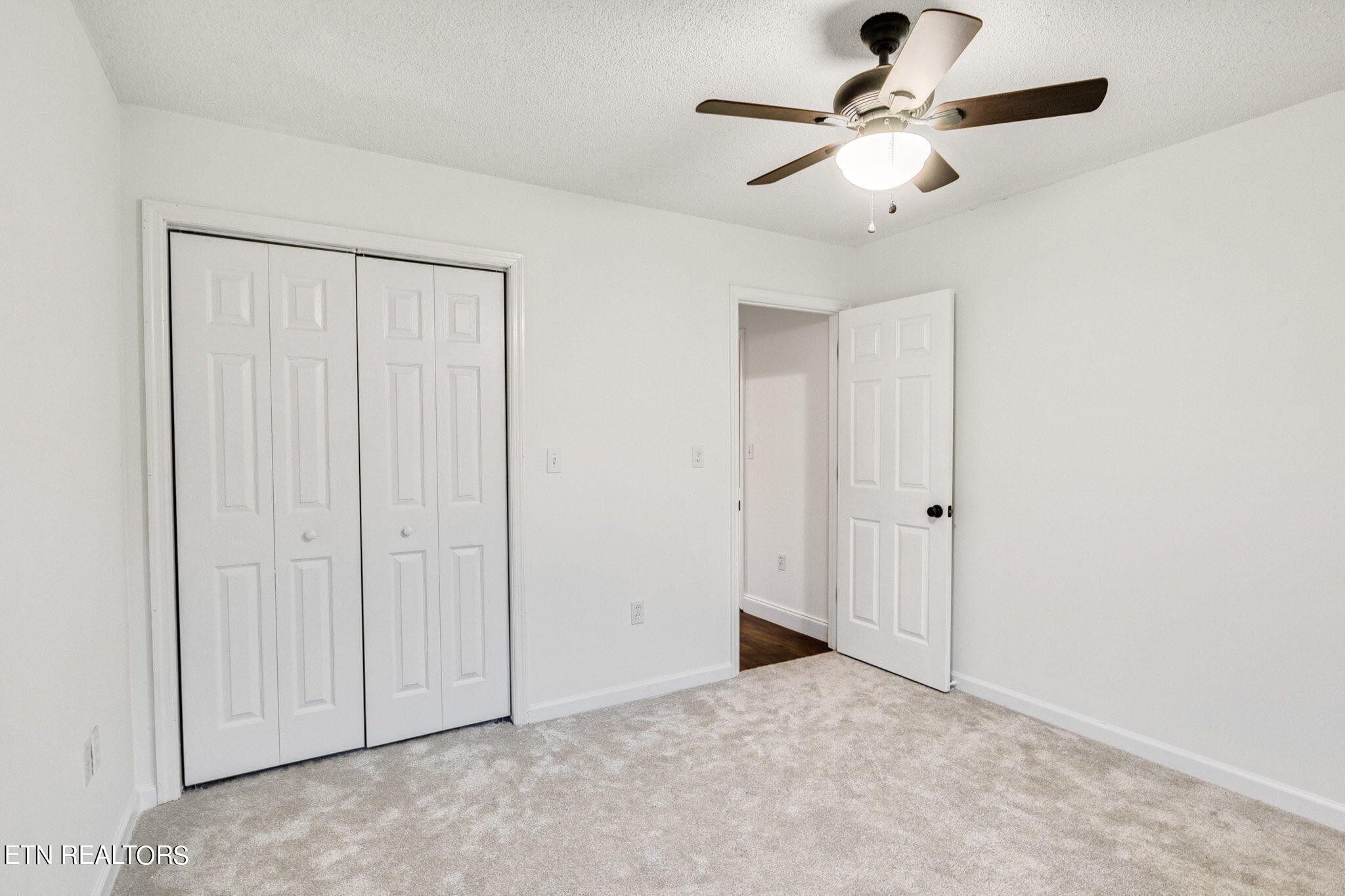 2910 Dutch Valley Road Clinton, TN 37716 - Photo 20 of 40