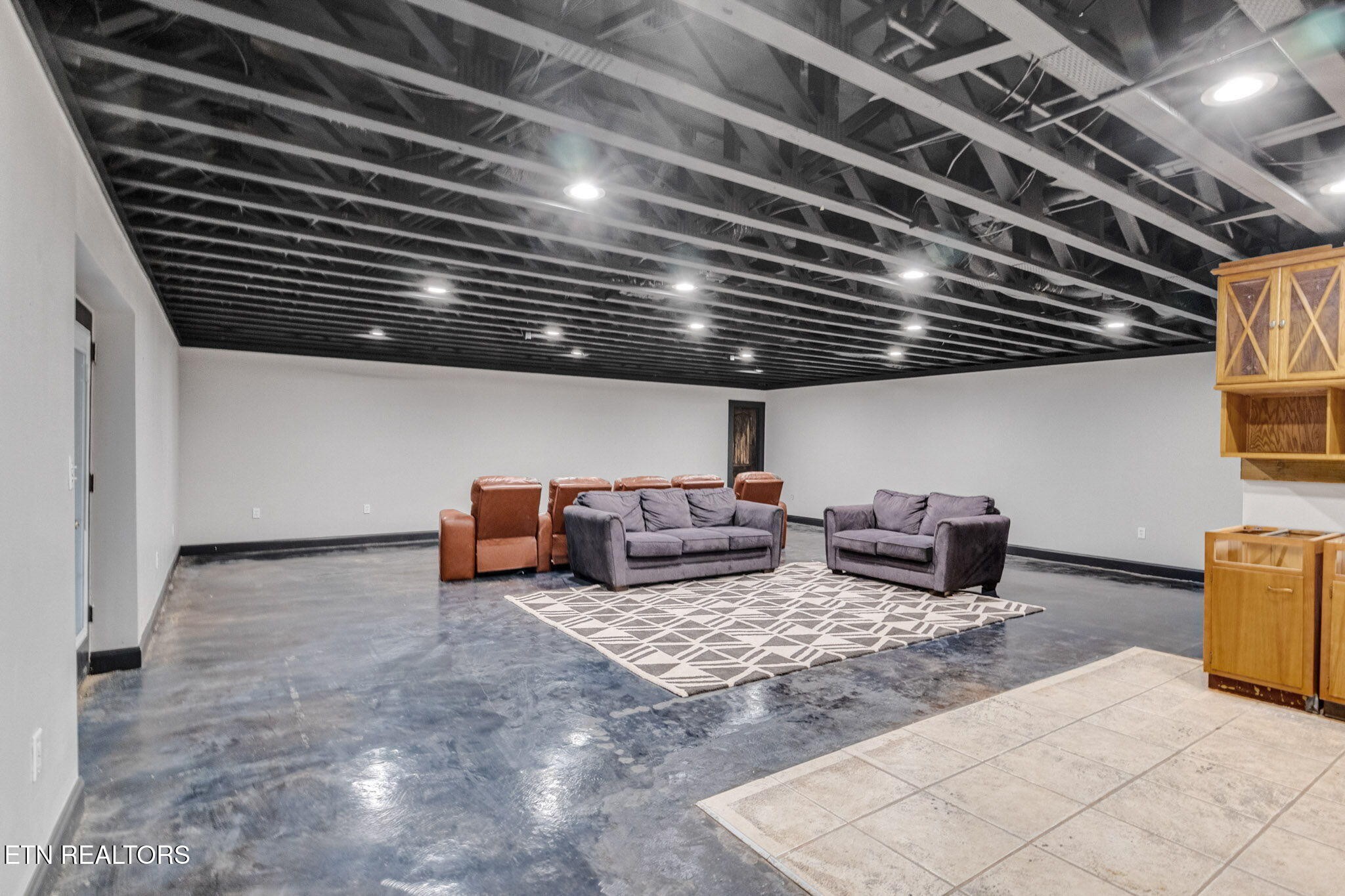 2910 Dutch Valley Road Clinton, TN 37716 - Photo 24 of 40