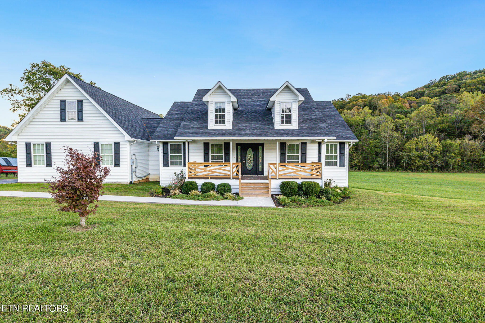 2910 Dutch Valley Road Clinton, TN 37716 - Photo 33 of 40