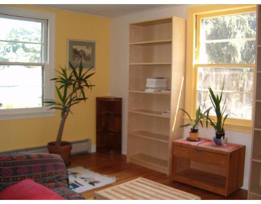 5 Valley Lane Amherst, MA 01002 - Photo 6 of 14 Gallery Image 6
