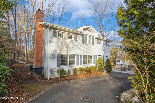 $8,400 | 181 East Putnam Avenue, Greenwich, CT 06830