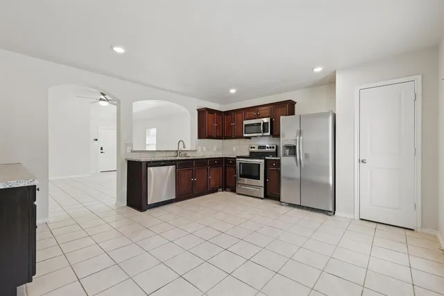 $2,350 | 1530 Woodlake Drive, Waxahachie, TX 75165