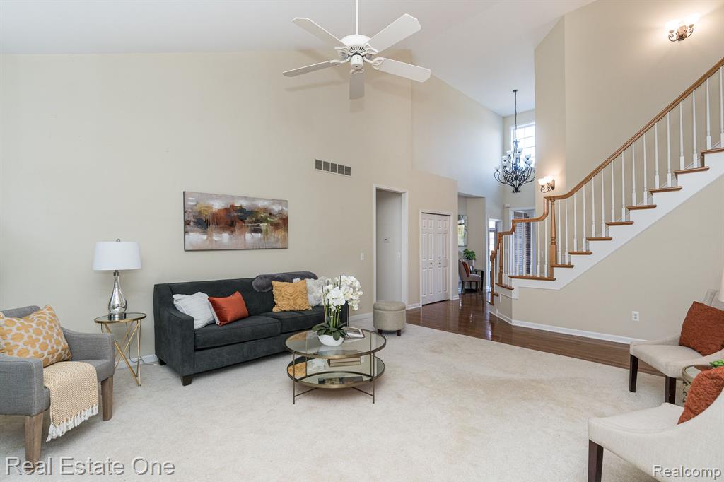 1233 Letica Drive Rochester, MI 48307 - Photo 8 of 27