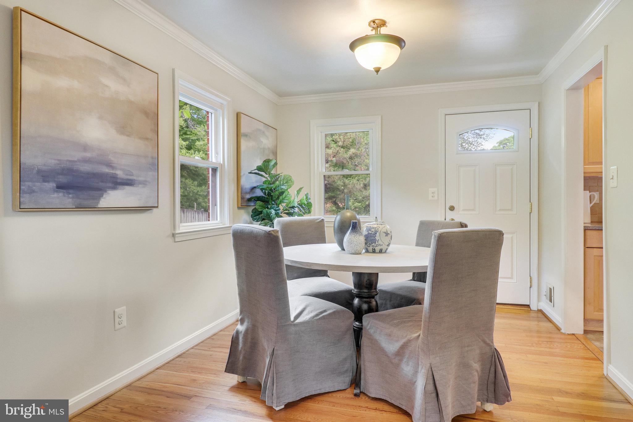 9818 Laurel Street Fairfax, VA 22032 - Photo 14 of 65 Dining