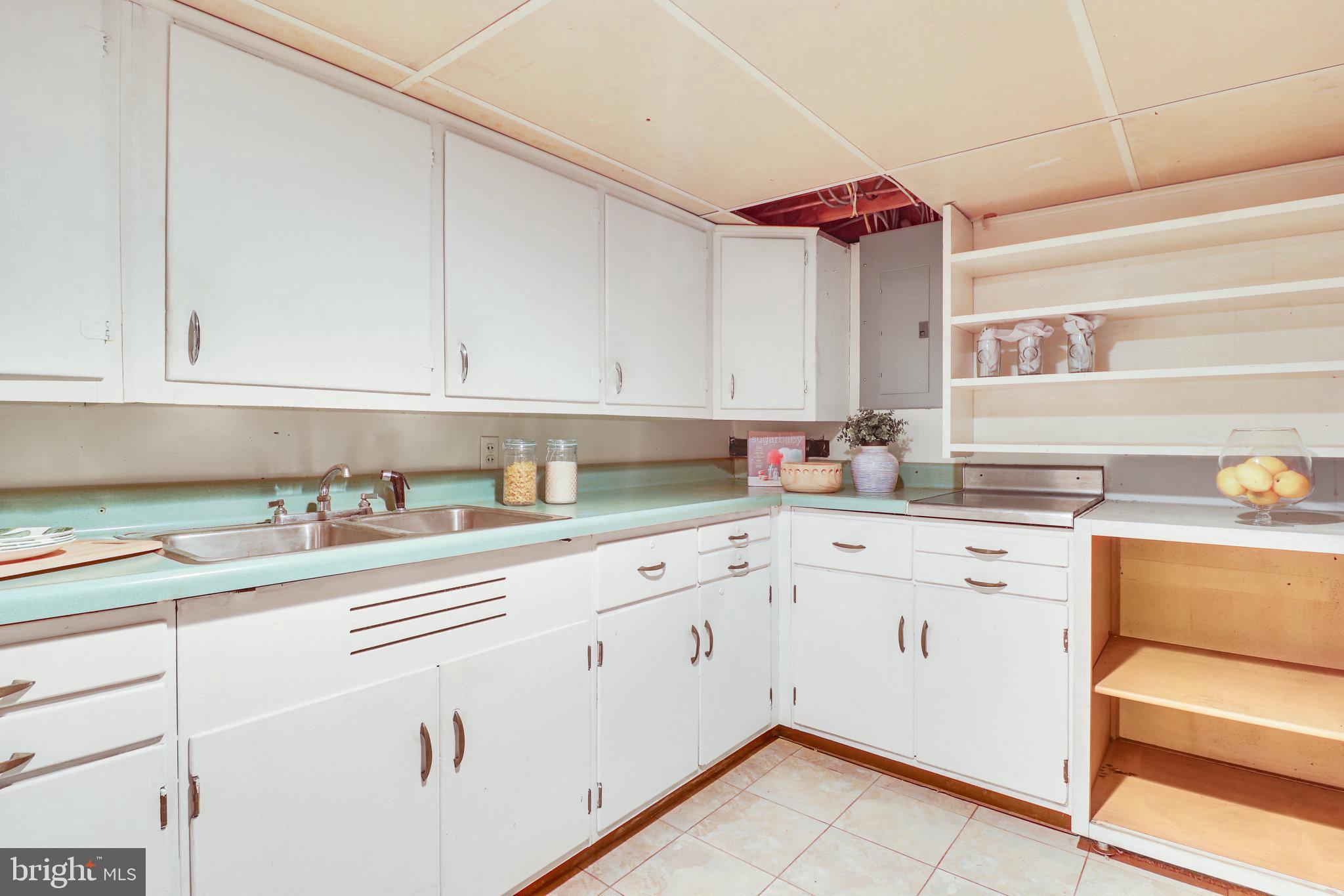 9818 Laurel Street Fairfax, VA 22032 - Photo 40 of 65 Kitchen