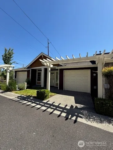 $350,000 | 2103 Tacoma Court, Tacoma, WA 98405
