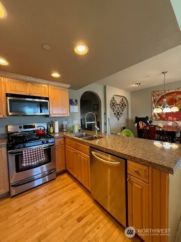 $350,000 | 2103 Tacoma Court, Tacoma, WA 98405