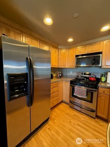 $350,000 | 2103 Tacoma Court, Tacoma, WA 98405