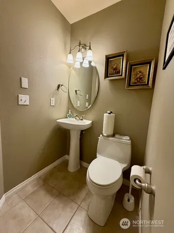 $350,000 | 2103 Tacoma Court, Tacoma, WA 98405