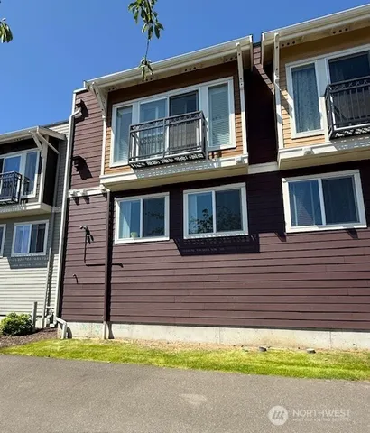 $350,000 | 2103 Tacoma Court, Tacoma, WA 98405